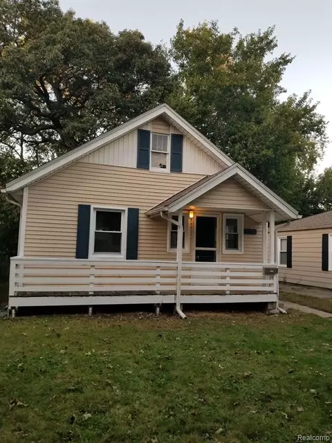 581 E Milton Ave, Hazel Park, MI 48030 photo 1