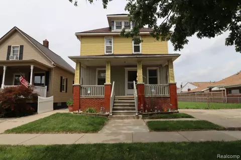 218 Felice St, Wyandotte, MI 48192