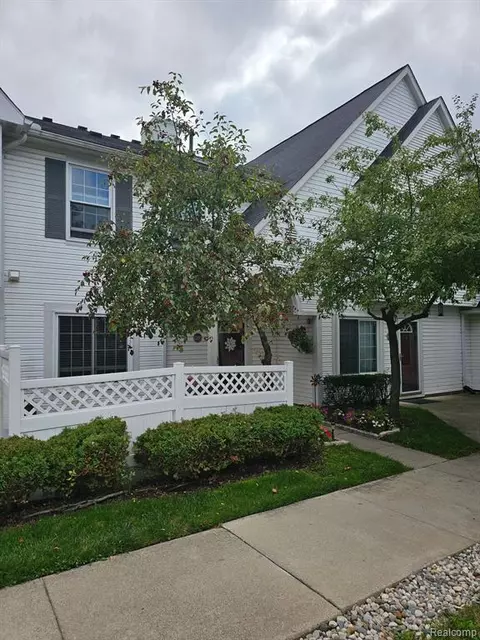 22295 Atlantic Pointe #108, Farmington Hills, MI 48336