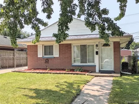 14164 Irene St, Southgate, MI 48195