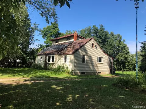 5373 S Sheridan Ave, Durand, MI 48429