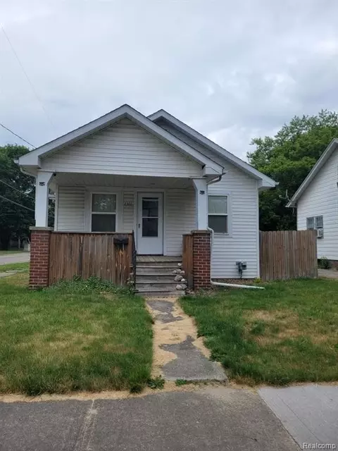 2301 Avon St, Saginaw, MI 48602