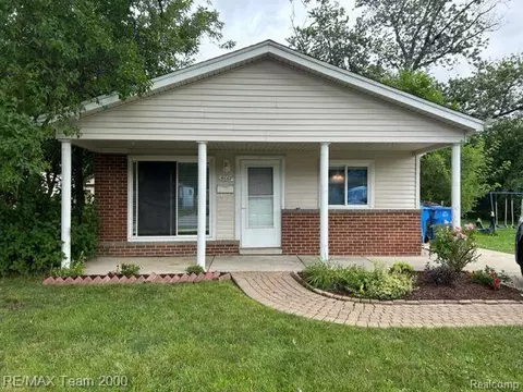 5667 Mayfair St, Dearborn Heights, MI 48125