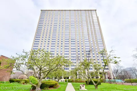 1300 E Lafayette St #1610, Detroit, MI 48207