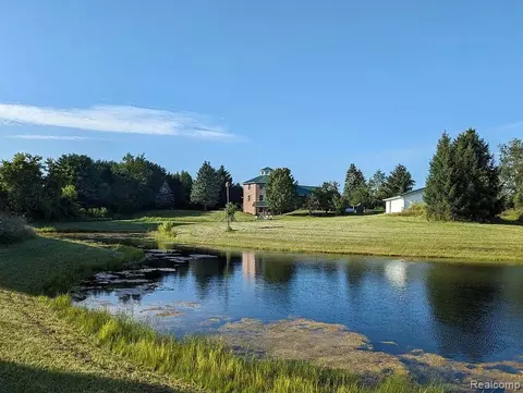 1994 E Snover Rd, Mayville, MI 48744