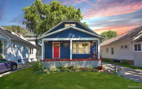 46 High St, Mount Clemens, MI 48043