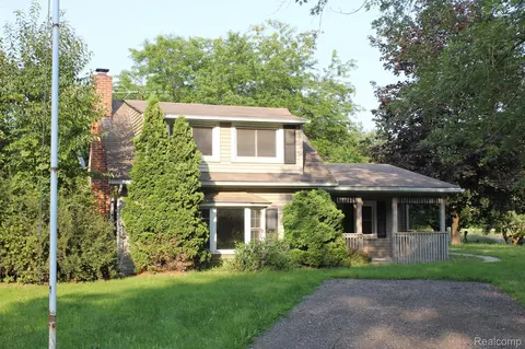 5603 Newberry Rd, Shiawassee, MI 48429