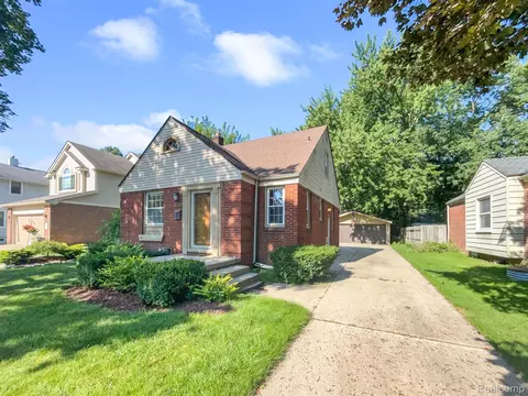 1951 Oakshire Ave, Berkley, MI 48072