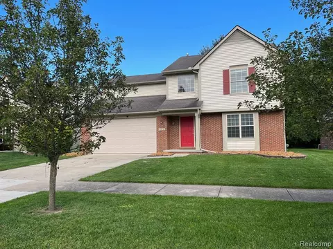43710 Nowland Dr, Canton, MI 48188