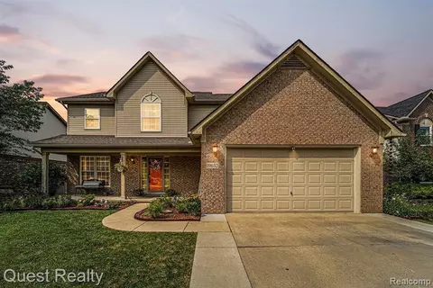 19632 Sexton St, Rockwood, MI 48173