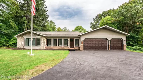 100 Broadway, Springfield, MI 48350