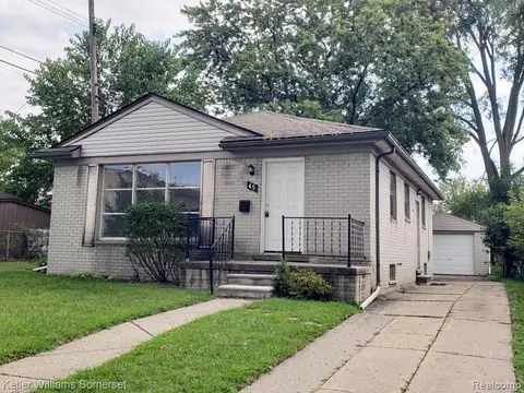 45 Elmsford Dr, Clawson, MI 48017