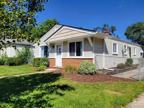 28010 Long St, Livonia, MI 48152