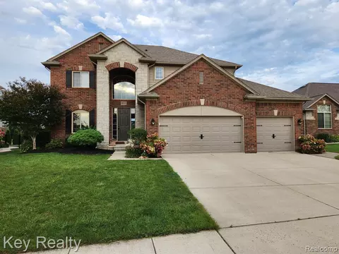 50332 Pinnacle Woods Ln, Macomb, MI 48042