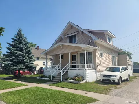1506 15th St, Port Huron, MI 48060