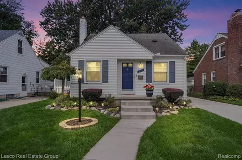 715 N Blair Ave, Royal Oak, MI 48067