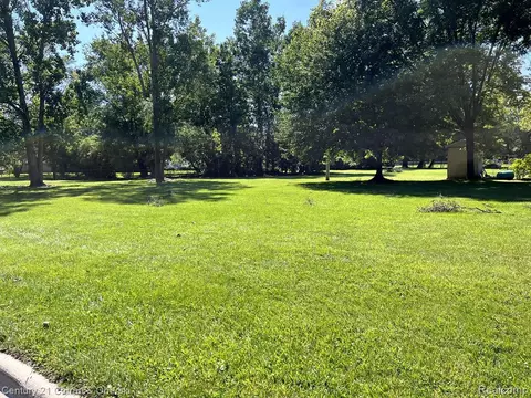 Vacant Henry Ruff, Garden City, MI 48135