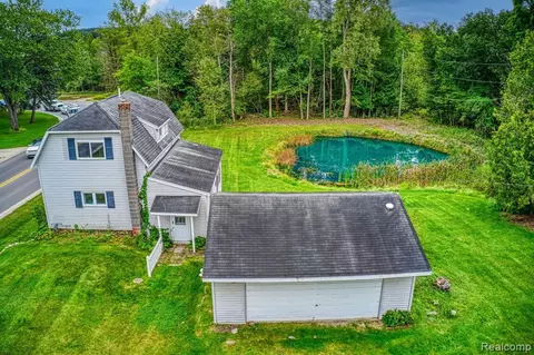 1269 Rochester Rd, Leonard, MI 48367