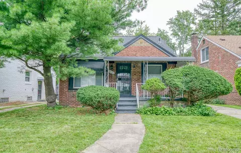 20560 Gilchrist St, Detroit, MI 48235