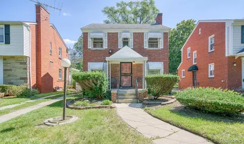 16184 Whitcomb St, Detroit, MI 48235