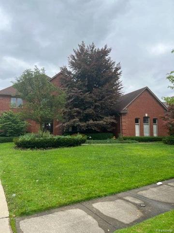 14523 Bournemuth Dr, Shelby Township, MI 48315