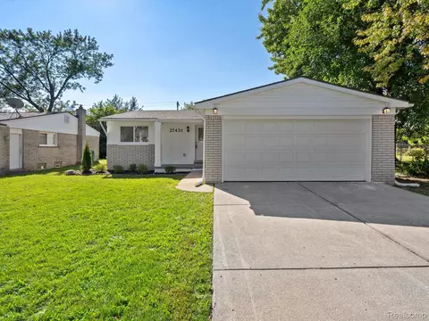 27431 Marshall St, Southfield, MI 48076