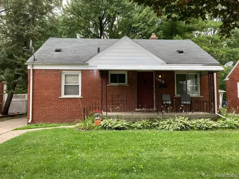 26686 Southwestern, Redford, MI 48239