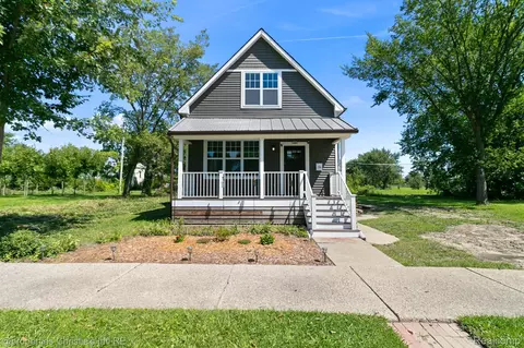 1608 Fairview St, Detroit, MI 48214