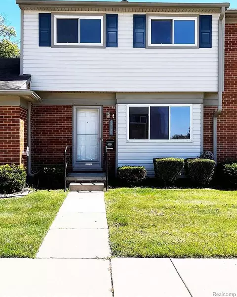 25630 Salem Ct #SUITE 125, Roseville, MI 48066