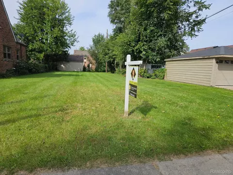 7927 Bingham St, Dearborn, MI 48126