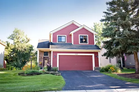 5608 Northcrest Xing, Clarkston, MI 48346