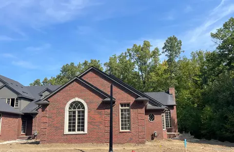 2653 Barberry Dr 59 Dr, Shelby Township, MI 48316