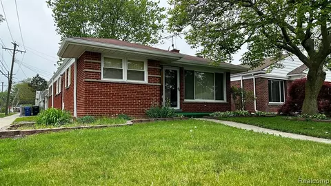 9101 Salem, Redford, MI 48239
