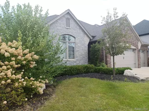 1981 Westridge Dr, Shelby Township, MI 48316