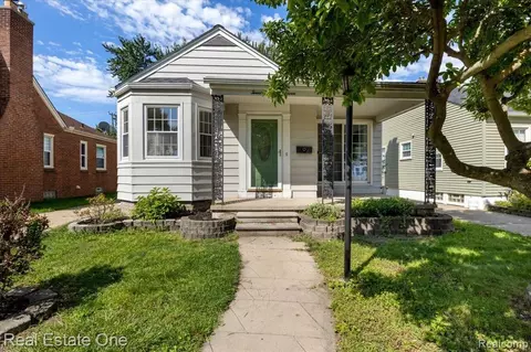 2037 N Melborn St, Dearborn, MI 48128