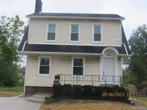 134 W Nevada St, Highland Park, MI 48203