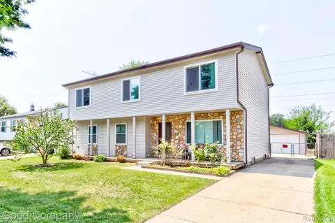 42755 Buckingham Dr, Sterling Heights, MI 48313