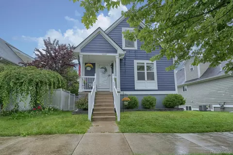 32235 Chatham St, New Haven, MI 48048