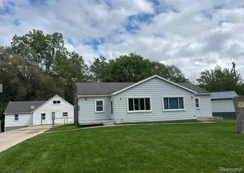 805 Gouchnour St, Ypsilanti, MI 48197