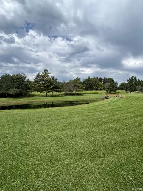 2830 N Branch Rd N, Deerfield, MI 48461
