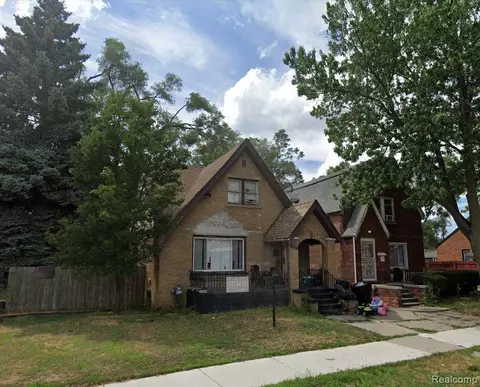 15475 Hartwell St, Detroit, MI 48227