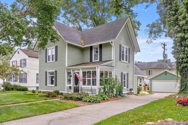 125 Randolph St, Northville, MI 48167