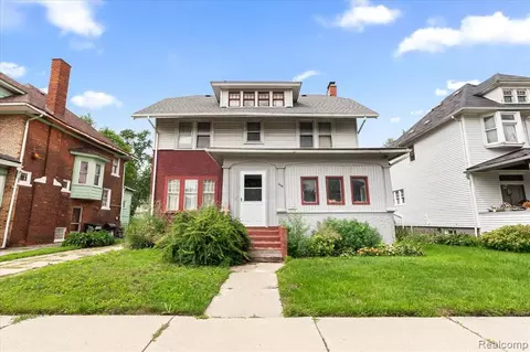698 Webb St, Detroit, MI 48202