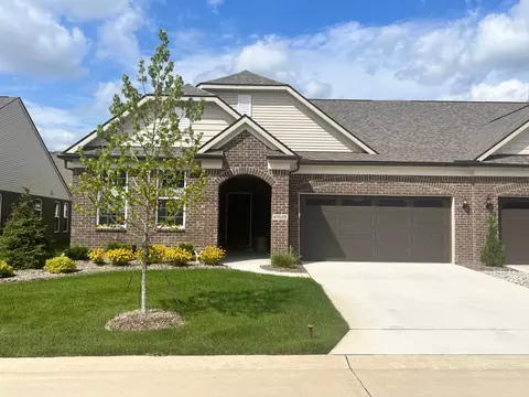 40629 Azalea Dr, Clinton Township, MI 48036