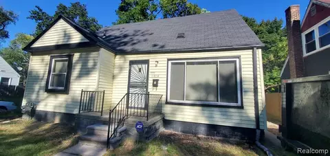 15454 Patton St, Detroit, MI 48223