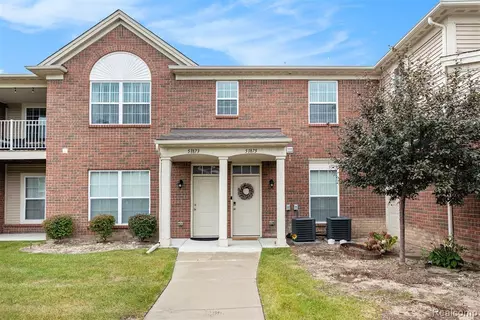 51875 E Pointe Ln #8, New Baltimore, MI 48051