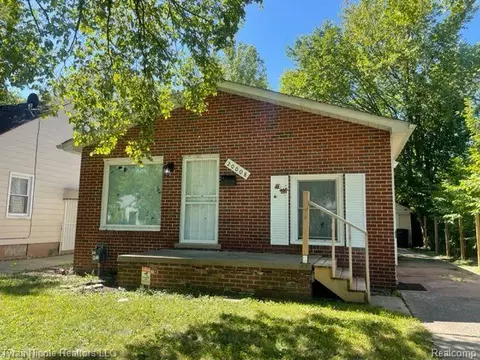 20008 Mccormick St, Detroit, MI 48224