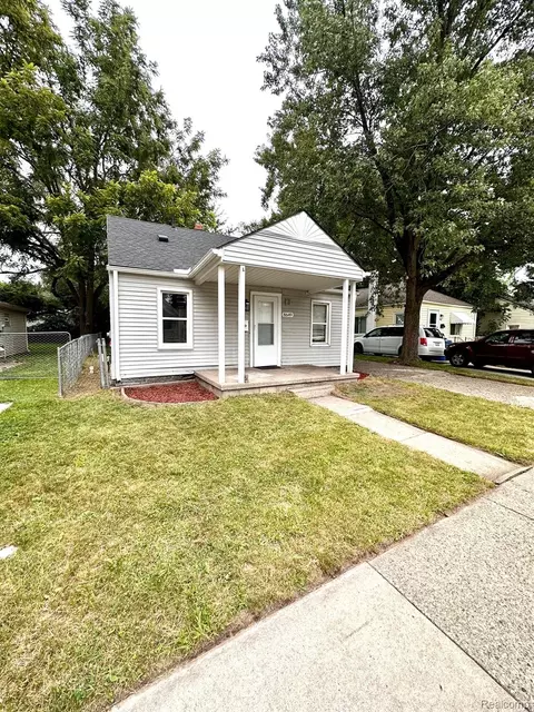 8649 Hudson Ave, Warren, MI 48089