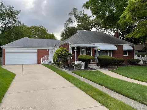 20760 Kipling St, Oak Park, MI 48237