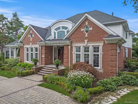 1363 Pilgrim Ave, Birmingham, MI 48009